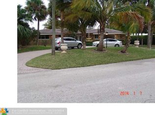 4 Chippewa Ln, Sea Ranch Lakes, FL 33308