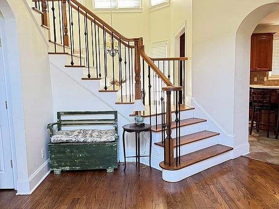 2nd image of 1609 Ryman Ridge Rd