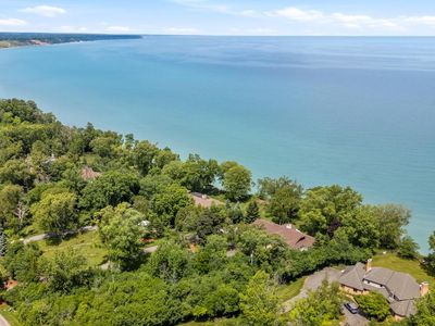 11272 N Lakeview PLACE, Mequon, WI, 53092