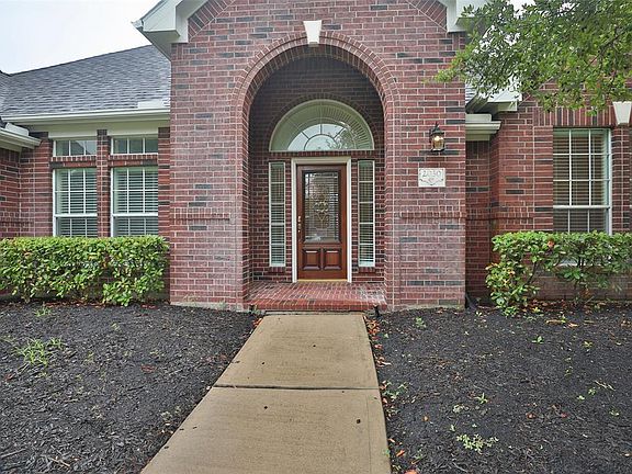 3rd image of 2030 Quarterpath Dr