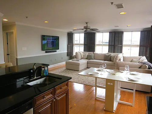 812 Grand St #524 Photo 1