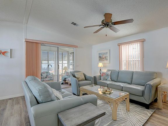 4th image of 7576 Chasta Road