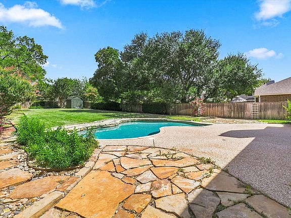 2nd image of 2312 Misty Trail Ln