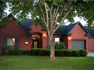 4903 Hickory Ln, Bay City, TX 77414