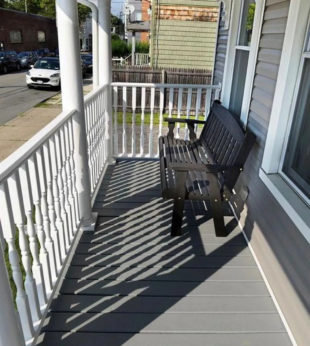 3 bed, 1.5 bath, 1296 sqft, $4,300 — Photo 3