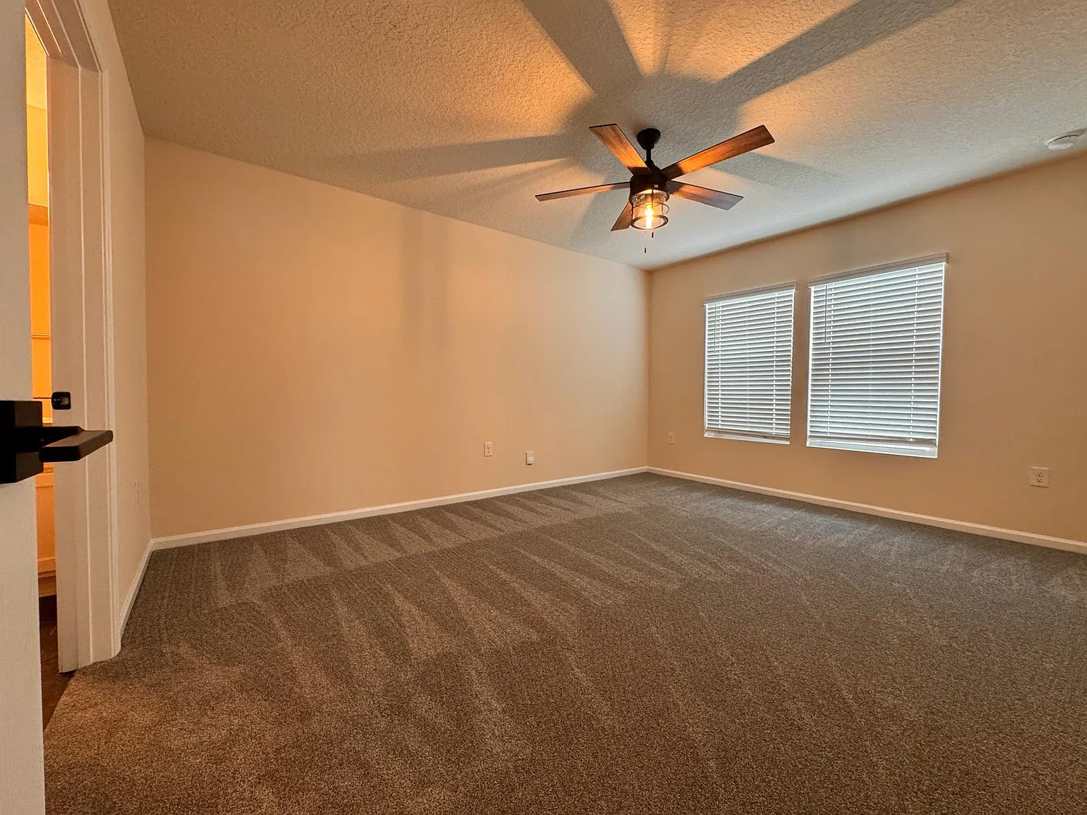 4 bed, 1862 sqft, $2,150 — Photo 4