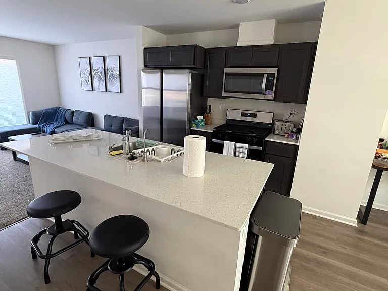1555 Sequoia Way — Photo 7