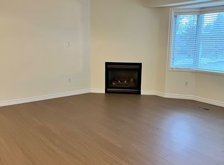 490 Veterans Dr #34, Barrie, ON L4N9N4