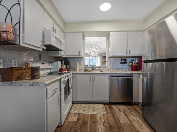 6936 Huntington Lane #204, Delray Beach, FL 33446