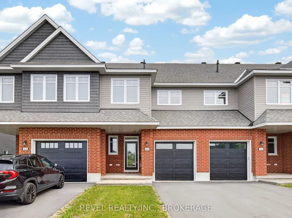 444 Buckthorn Dr, Kingston, ON K7P 0S1