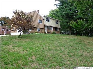 1st image of 18 Millbrook Dr