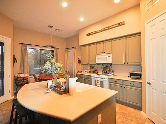 3rd image of 7354 E Sunset Sky Cir