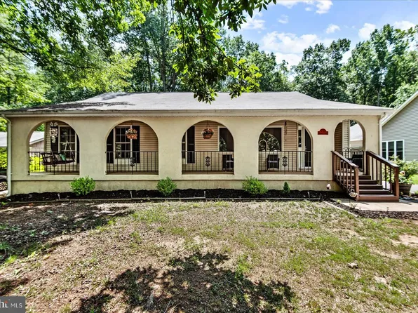135 Washington St, Locust Grove, VA 22508