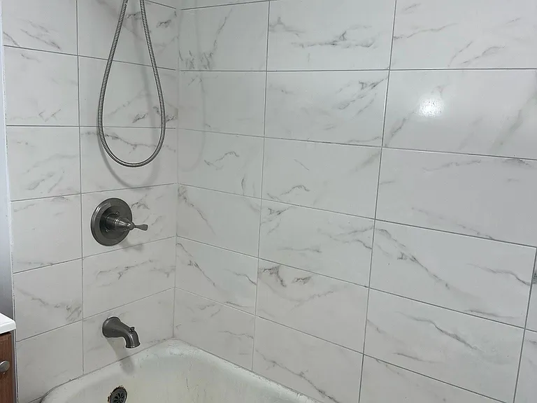 324 Liberty Ave #9 — Photo 2