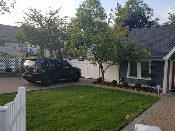 4th image of 4 Audrey Ave