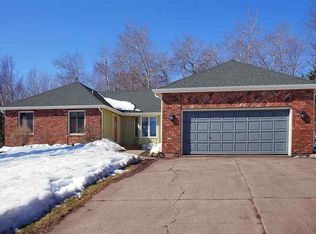 815 Mellwood Ave, Duluth, MN 55804