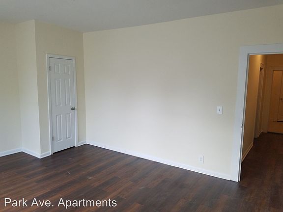 2nd image of 496 Park Ave APT 03
