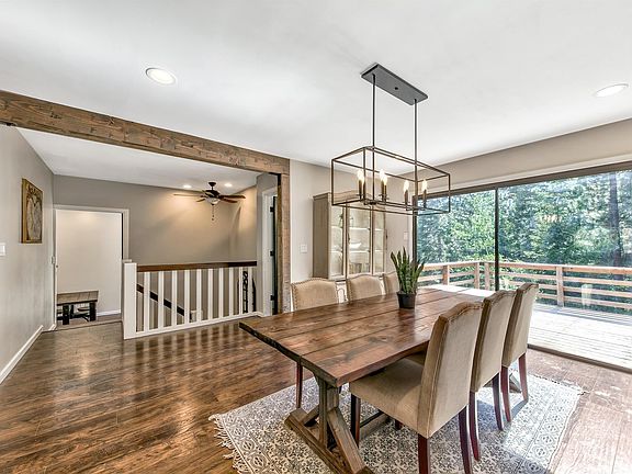 2nd image of 3615 Lynwood Dr