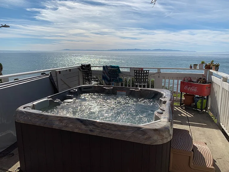 6773 Del Playa Dr — Photo 1