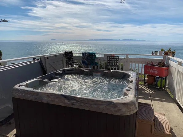 6773 Del Playa Dr, Goleta, CA 93117