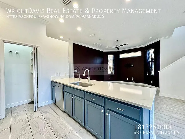 487 Bayou Village Dr — Photo 12