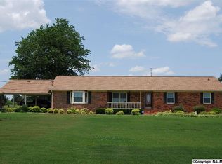 3289 Elkwood Section Rd, Hazel Green, AL 35750