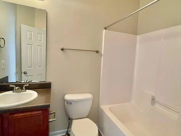 402 Glenhaven Ln — Photo 15