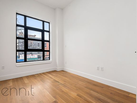 5th image of 163 Graham Ave APT 3B