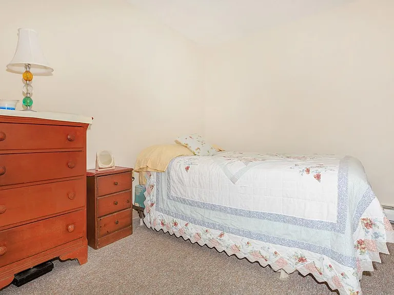 Pleasant View Manor — Photo 11