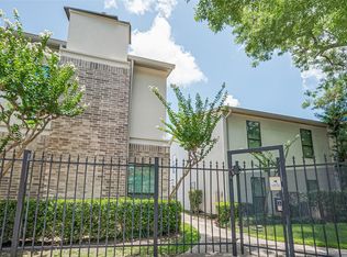 2425 Augusta Dr APT 16, Houston, TX 77057