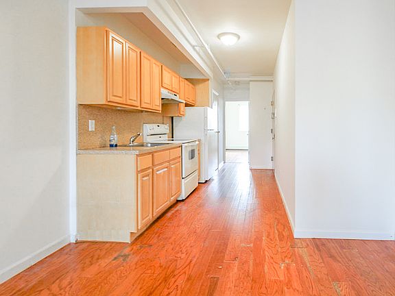 2nd image of 1356 De Kalb Ave #23