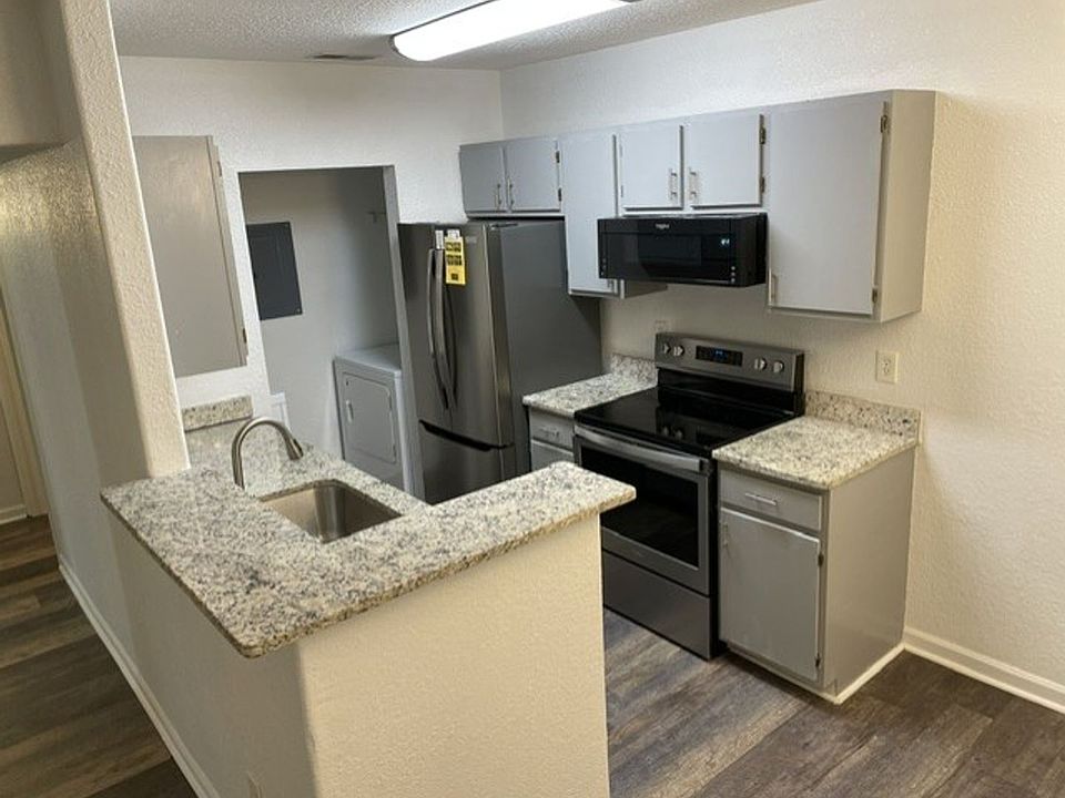 1st image of 897 Fording Island Rd APT 2213
