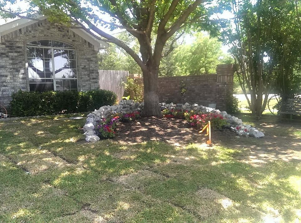 1st image of 2701 Monthaven Dr