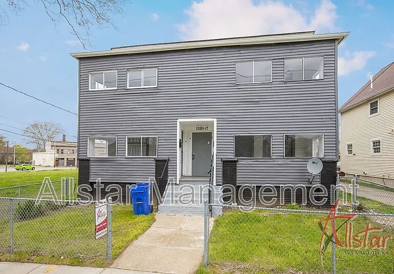 13815 Idarose Ave #1 — Photo 15