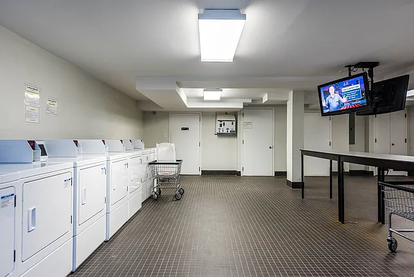 Rented by Nooklyn NYC LLC | media 28