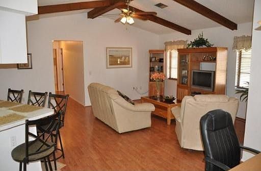 4th image of 289 Alsace Ave