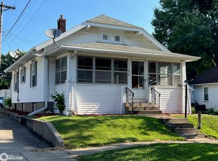 1810 Dill St, Burlington, IA 52601