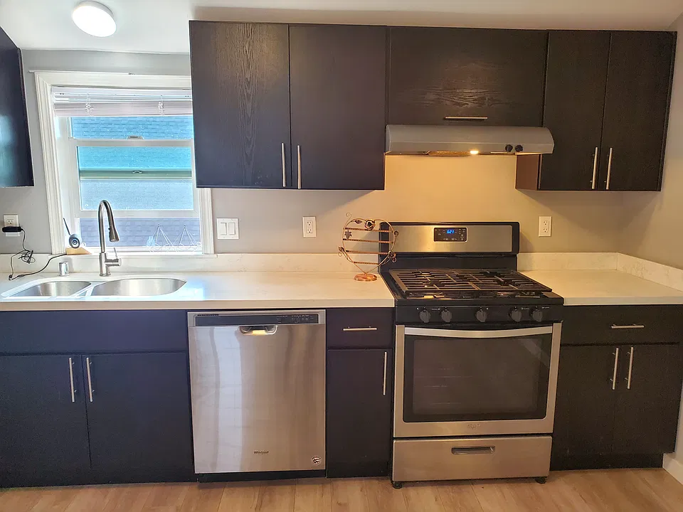 3217 Telegraph Ave #202