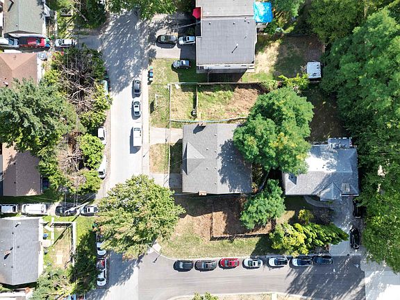 4th image of 9937 138th St