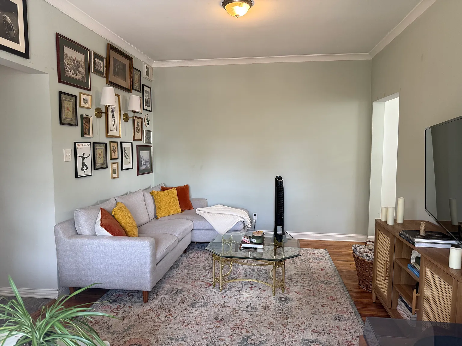 2 bed, $2,100 — Photo 4