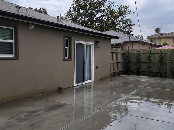 3rd image of 10627 Lynrose St