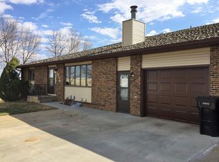 2016 Prairie Ave, Dickinson, ND 58601