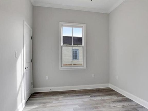 4th image of 423 Alabo St #A