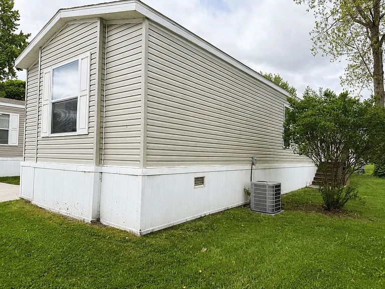 71400 Van Dyke Rd #10 — Photo 26