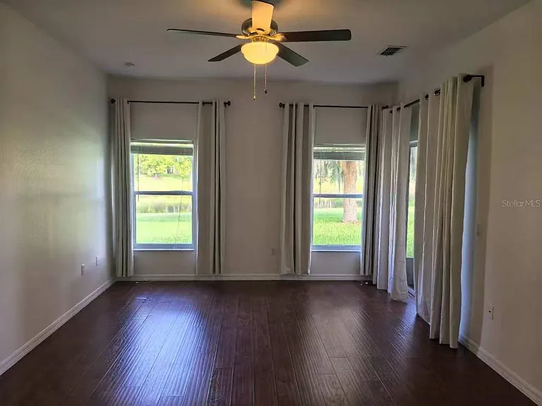 3520 Shorewood Dr — Photo 11