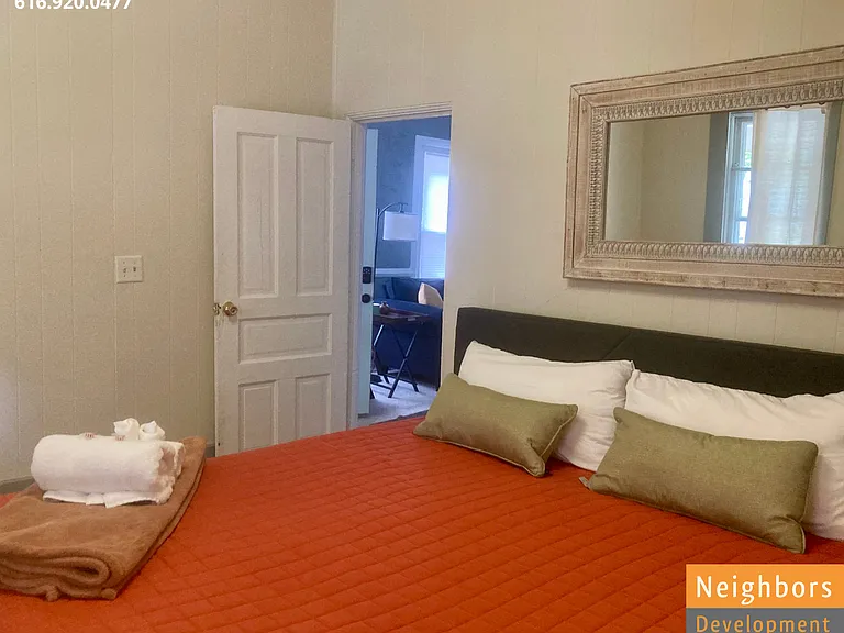 19 Palmer St NE #1 — Photo 14