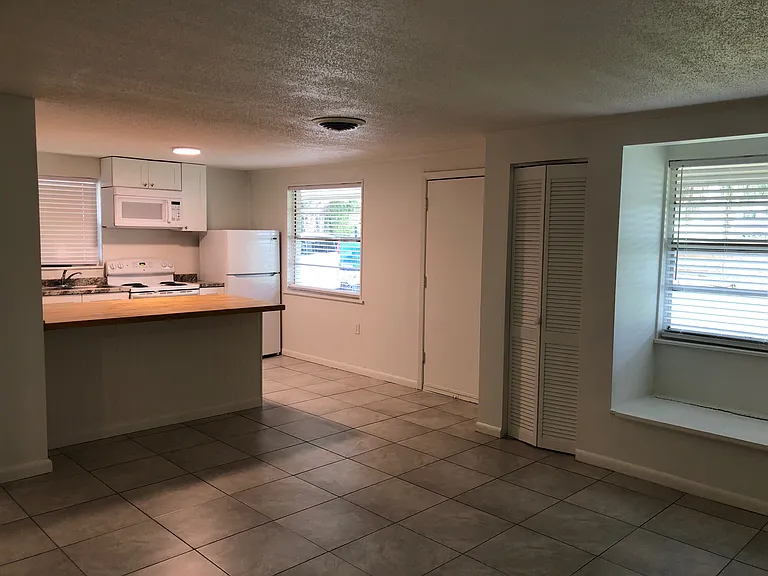 6903 W Cyrus St #6903 — Photo 4