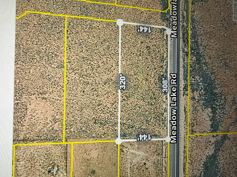 1st image of 374 Meadowlake Rd