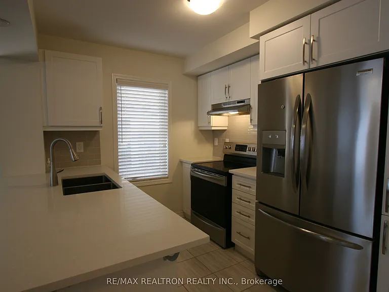 66 Casely Ave — Photo 12