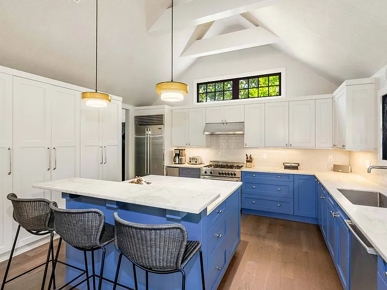 22 Carver St — Photo 10